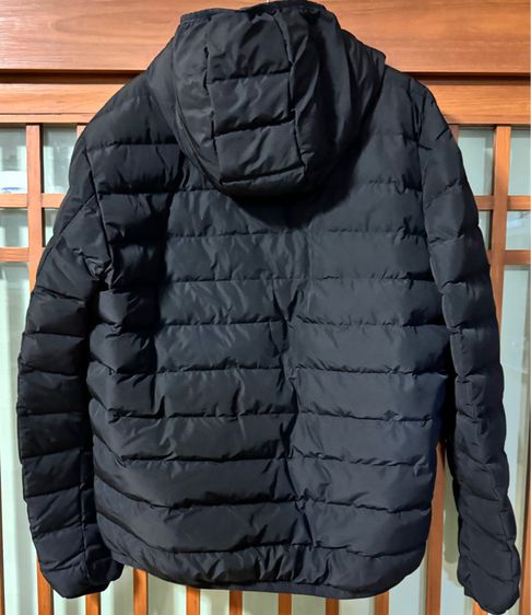 เสื้อแจ็คเก็ตกันหนาวขนเป็ดสำหรับผู้ชาย EMPORIO ARMANI รุ่น Men Fashion Outerwear Emporio Armani Down Jacket Code 6RPBJ2 PNE1Z สี Nero รูปที่ 4