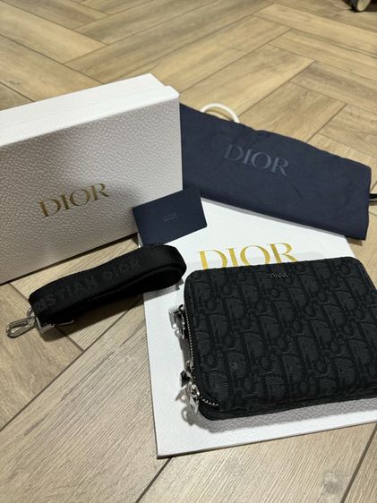 DIOR pouch bag with shoulder strap รูปที่ 1