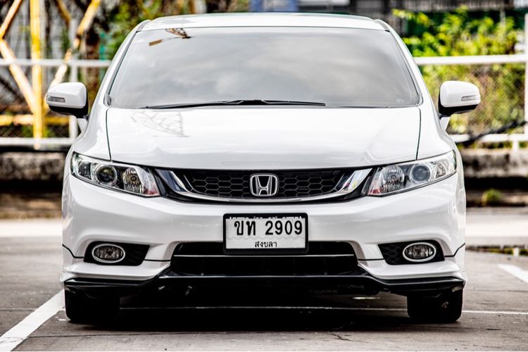Honda Civic 2015 1.8 ES i-VTEC Sedan เบนซิน ไม่ติดแก๊ส เกียร์อัตโนมัติ ขาว รูปที่ 2