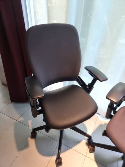 Steelcase, LEAP v2 ergonomic chair เก้าอี้ทำงาน เก้าอี้เพื่อสุขภาพ แบรนด์ดัง USA รูปที่ 5