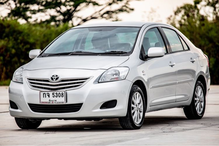 Toyota Vios 2011 1.5 E Ivory Sedan เบนซิน ไม่ติดแก๊ส เกียร์อัตโนมัติ เทา