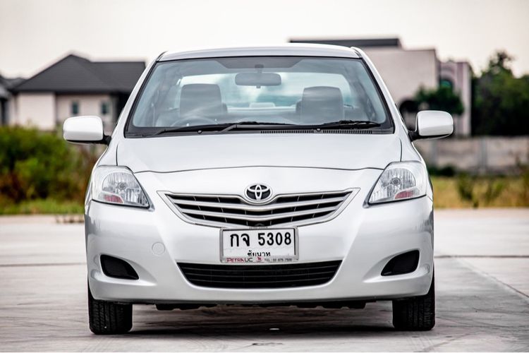 Toyota Vios 2011 1.5 E Ivory Sedan เบนซิน ไม่ติดแก๊ส เกียร์อัตโนมัติ เทา รูปที่ 2