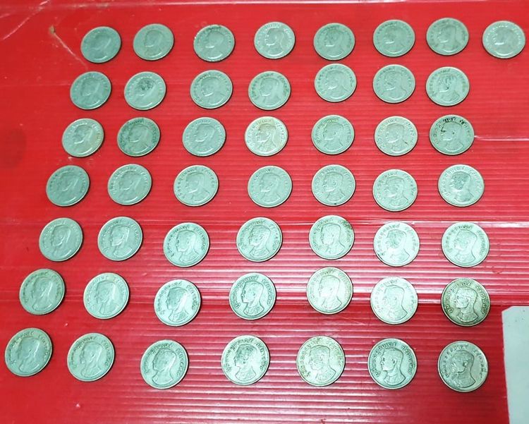 เหรียญไทย หลังครุฑ ปี ๒๕๑๗ เหรียญ ๑ บาท เหมา 50 เหรียญ