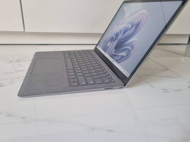 Ms Surface Laptop 5 จอ13.5 Core i7 RAM16 SSD 512
Cycle Count 0 ครั้ง ยังไม่ผ่านการชาร์จไฟสภาพใหม่มาก รูปที่ 5