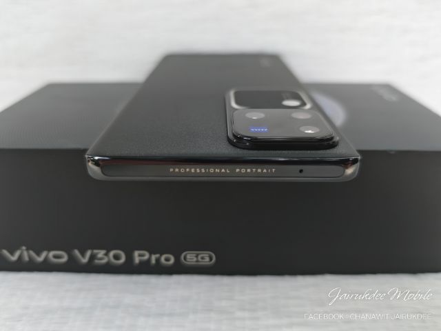 Vivo V30 Pro (สีดำ) มือสอง อายุแค่ 1 เดือน 10 วัน ส่งฟรีถึงมือทั่วกรุงเทพฯ และปริมณฑล หรือส่งฟรี EMS ทั่วไทย สอบถามเพิ่มเติมโทร 0886700657  รูปที่ 5