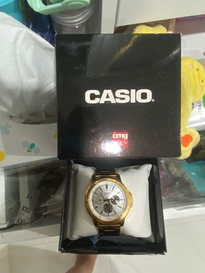  นาฬิกา  Casio สีทอง 
