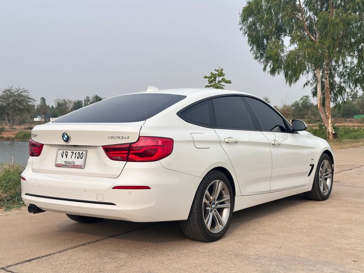 BMW Series 3 2016 320d Sedan ดีเซล ไม่ติดแก๊ส เกียร์อัตโนมัติ ขาว รูปที่ 4