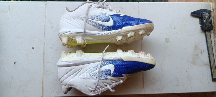 รองเท้าสตั๊ก รูปที่ 6