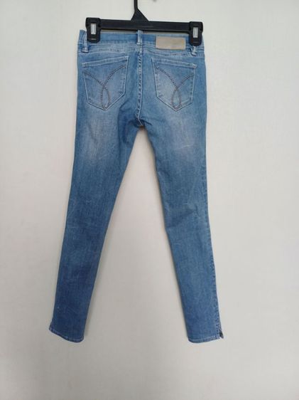 Calvin Klein Jeans W26 L28 Skinny
ไซส์เหมาะกับเด็กโต รูปที่ 3