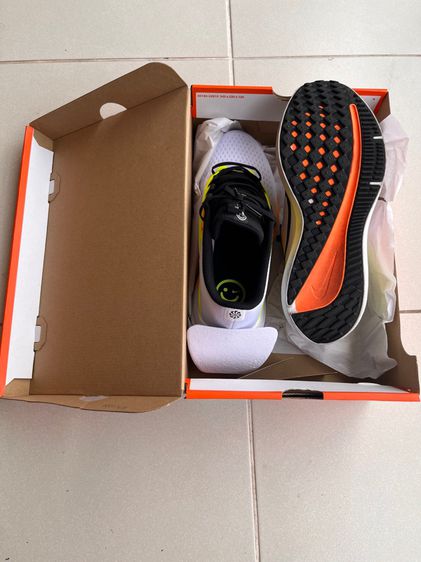 Nike AIR WINFLO 10  รูปที่ 4