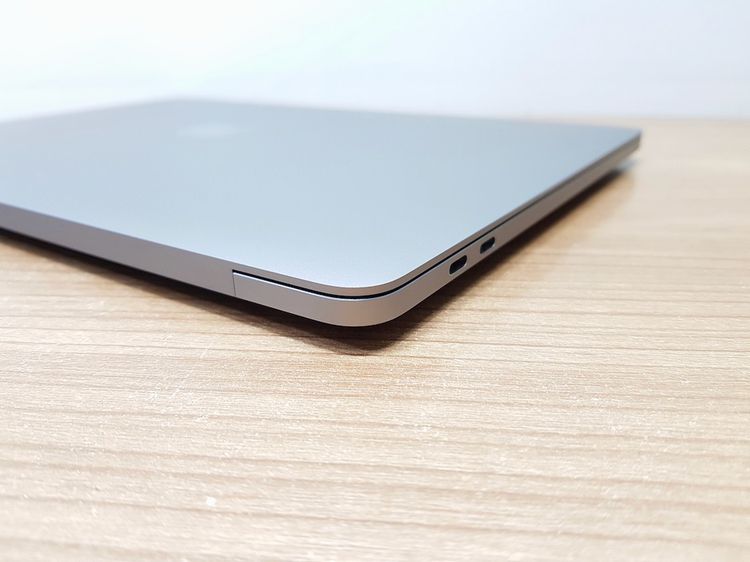 MacbookPro (Retina13-inch, 2020) M1 8-Core CPU 8-Core GPU SSD 256Gb Ram 8Gb สี Space Gray ครบกล่อง มีประกัน Apple Care Plus รูปที่ 7