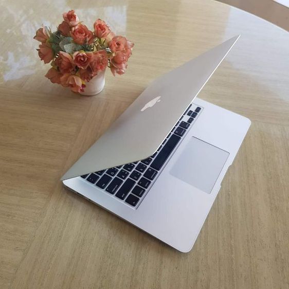 Apple MacBook Air หน้าจอ 13นิ้ว i5 สเปกเร็วแรง ไหลลื่น แบตทน สวยมาก รูปที่ 2
