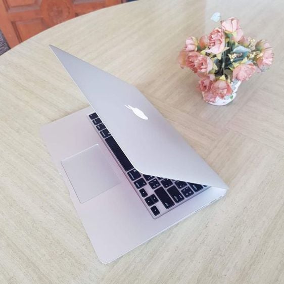 Apple MacBook Air หน้าจอ 13นิ้ว i5 สเปกเร็วแรง ไหลลื่น แบตทน สวยมาก รูปที่ 4
