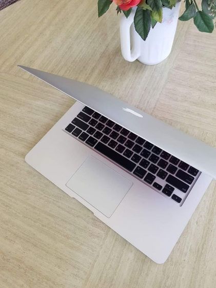 Apple MacBook Air 13นิ้ว  i5 SSD 128จิ๊ก สเปกเร็วแรง ไหลลื่น รอบชาร์จ 67 รอบ แบตทนใช้งานทั้งวัน อ่านก่อน รูปที่ 8