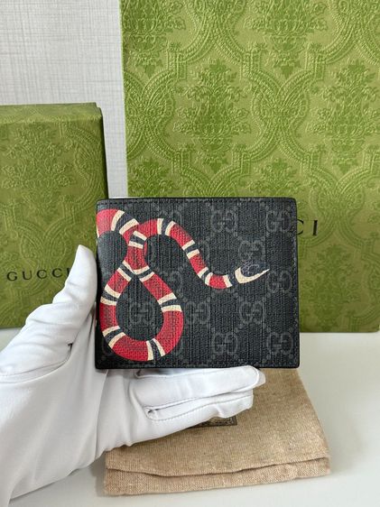 กระเป๋าสตางค์Gucci snake wallet  รูปที่ 1