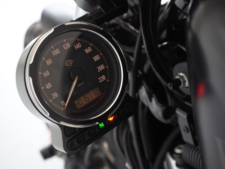 Harley-Davidson Sportster iron 883  รูปที่ 6