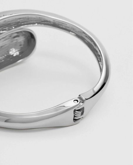 กำไลข้อมือ Stradivarius Rigid bracelet silver ของแท้ งาน limited edition รูปที่ 4
