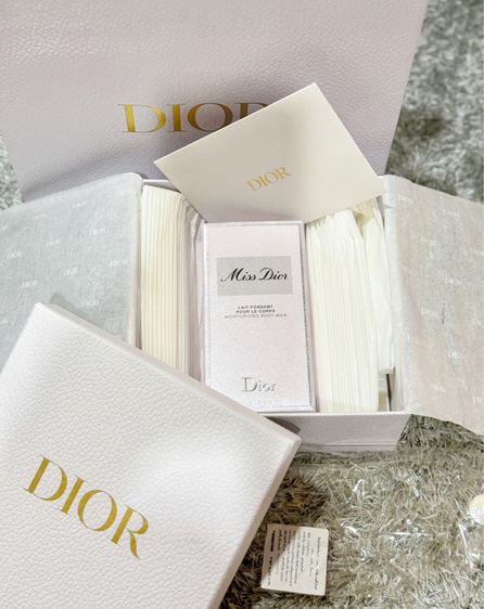 🌟Miss Dior Lait Fondant Pour Le Corps Moisturizing Body Milk 200 ml. ผลิตปี 2023🌟ของแท้ ฉลากไทย 💓 รูปที่ 3