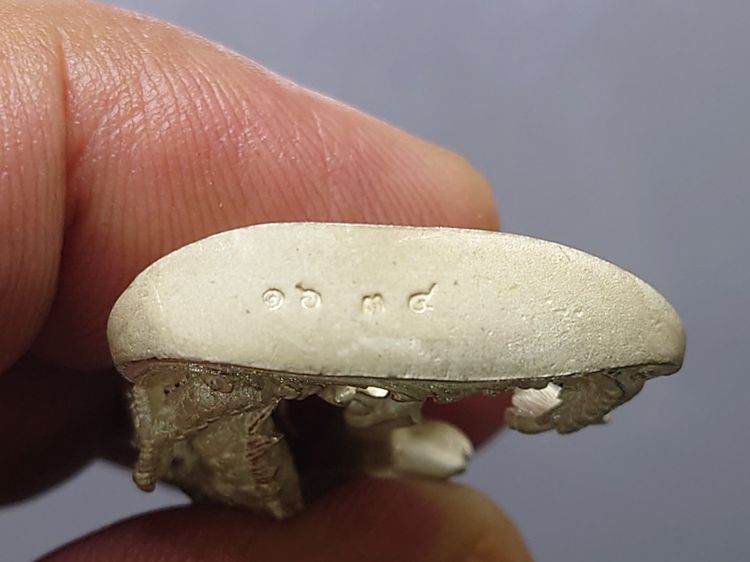 เจ้าแม่กวนอิม รูปหล่อลอยองค์ จ.ระนอง เนื้อเงิน ขนาดสูง 4 เซ็น ปี 2539 นิยม หายาก รูปที่ 6