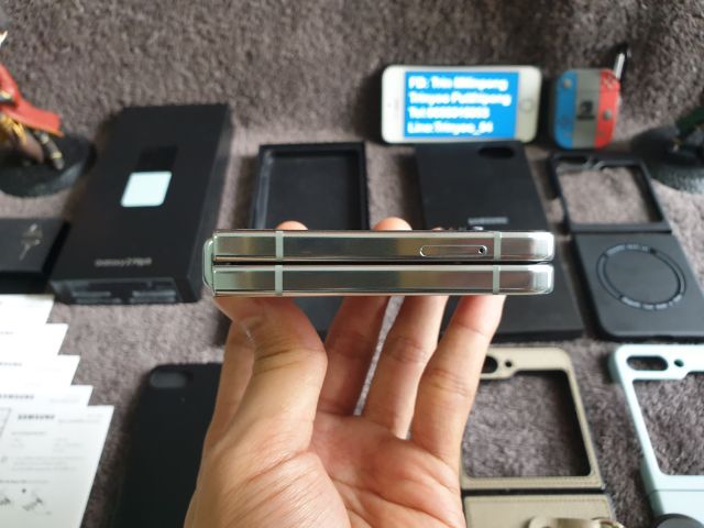 Samsung Z Flip5 5G 512g สีMintประกันScare2ปี สภาพสวยมาก แท้เดิมครบยกกล่อง รูปที่ 12