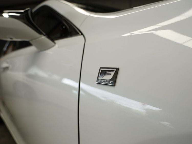 Lexus รุ่นอื่นๆ 2022 รุ่นย่อยอื่นๆ Sedan ไฮบริด ไม่ติดแก๊ส เกียร์อัตโนมัติ ขาว รูปที่ 3
