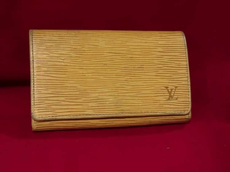 หนังแท้ เหลือง Louis Vuitton wallet