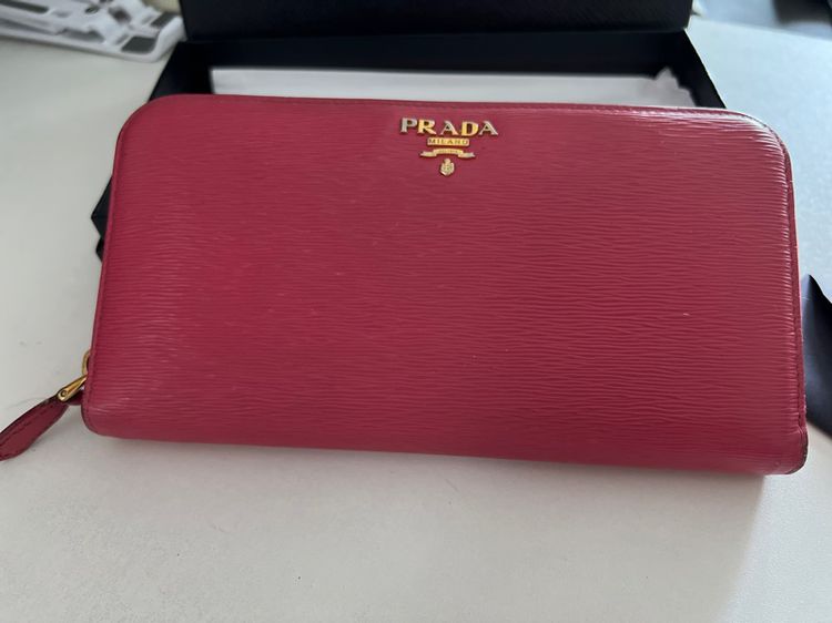 กระเป๋าสตางค์ Prada แท้ 💯  รูปที่ 2