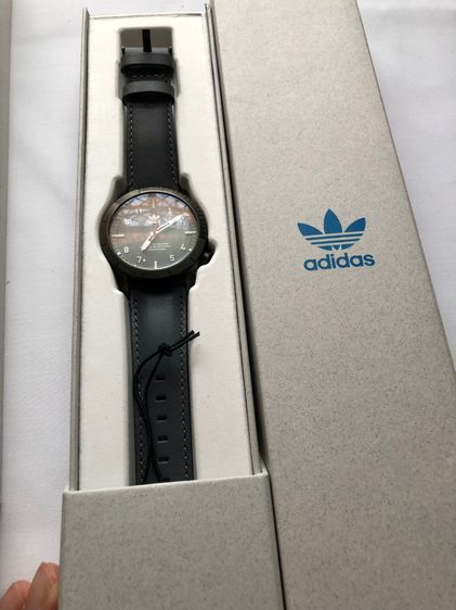 นาฬิกา Adidas Cypher LX1 (บอยไซส์) ตัวเรือนสแตนเลสสีเทาด้าน เท่ๆครับ รูปที่ 2