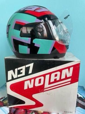 ราคาพิเศษ2500หมวกกันน็อคเก่าเก็บค้างสต๊อกจากยุโรป ของใหม่เก่าเก็บ ๆvintage helmet nolan made in italy year 1990 nos รูปที่ 3