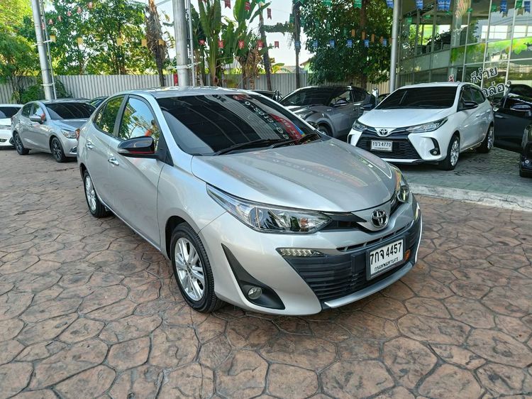 Toyota Yaris ATIV 2017 1.2 S Sedan เบนซิน ไม่ติดแก๊ส เกียร์อัตโนมัติ เทา