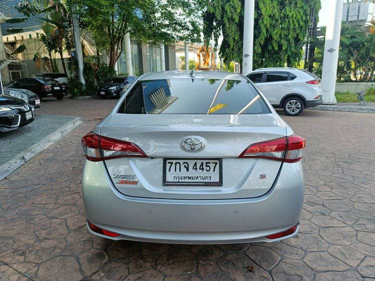 Toyota Yaris ATIV 2017 1.2 S Sedan เบนซิน ไม่ติดแก๊ส เกียร์อัตโนมัติ เทา รูปที่ 3