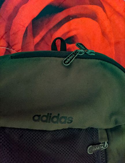 กระเป๋าสะพายข้าง Adidas เขียวทหาร รูปที่ 2