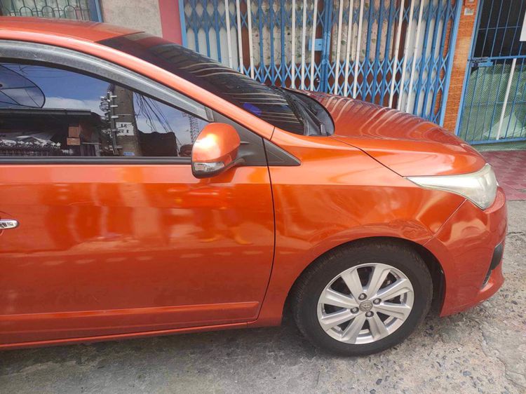 Toyota Yaris 2017 1.2 G Sedan เบนซิน ไม่ติดแก๊ส เกียร์อัตโนมัติ ส้ม รูปที่ 3