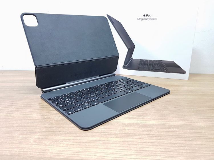 Magic Keyboard for iPad Air และ iPad Pro 11-inch สี Black - Thai น่าใช้งาน