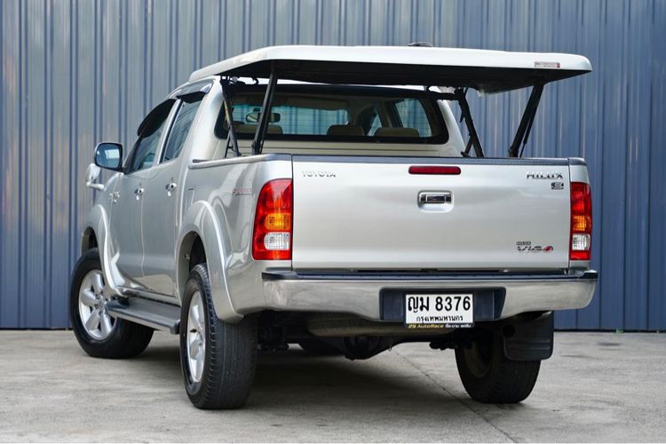 Toyota Hilux Vigo 2011 2.5 Double Cab E Prerunner Pickup ดีเซล ไม่ติดแก๊ส เกียร์ธรรมดา บรอนซ์เงิน รูปที่ 4