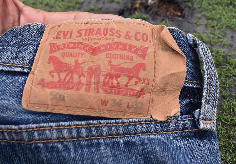 Levis 501  เอว 34 Made in Egype รูปที่ 7