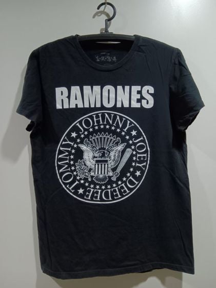 เสื้อวง Ramones
ไซต์ L (จัดส่งฟรี)