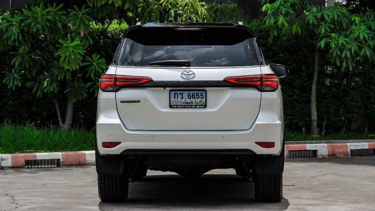 TOYOTA FORTUNER,2.4  COMMANDER  ปี 2022  รูปที่ 6