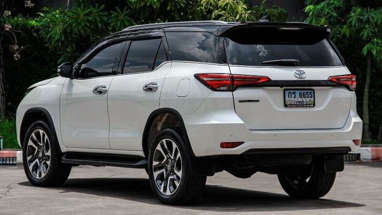 TOYOTA FORTUNER,2.4  COMMANDER  ปี 2022  รูปที่ 7