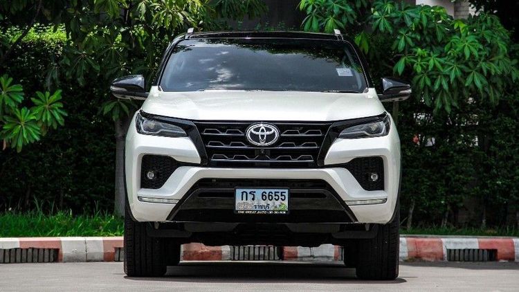 TOYOTA FORTUNER,2.4  COMMANDER  ปี 2022  รูปที่ 2