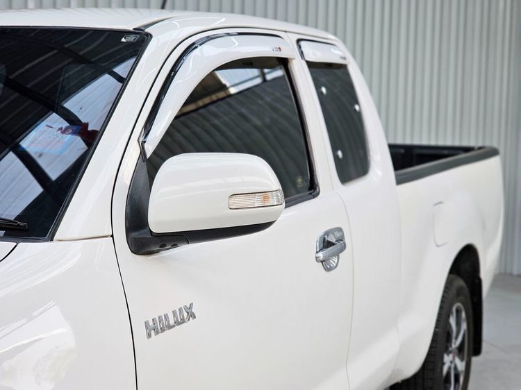 Toyota Hilux Vigo Champ 2013 Smart Cab 2.5 E Pickup ดีเซล ไม่ติดแก๊ส เกียร์ธรรมดา ขาว รูปที่ 3