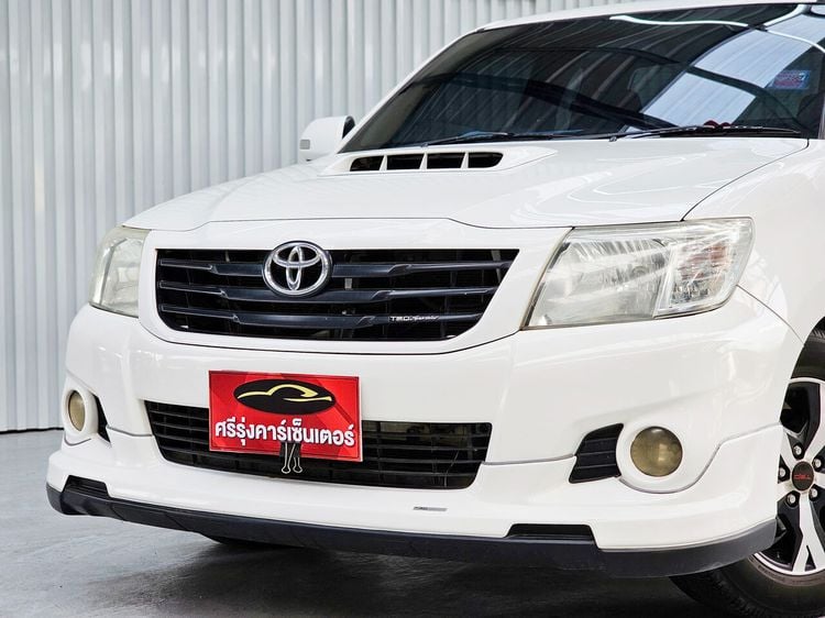 Toyota Hilux Vigo Champ 2013 Smart Cab 2.5 E Pickup ดีเซล ไม่ติดแก๊ส เกียร์ธรรมดา ขาว รูปที่ 2