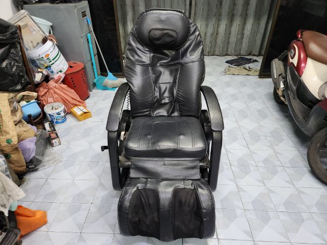 อุปกรณ์เพื่อสุขภาพ เก้าอี้นวดไฟฟ้า Welness Massage Chair รุ่น LF02B-36III Classic