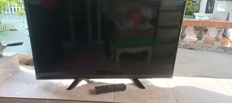ถูกๆ PANASONIC led digital tv 32" รุ่น 32D400T ดูดิจิตอลทีวีได้เลยไม่ต้องต่อกล่อง ภาพชัดเสียงดี รีโมทครบ ขายเพียง 1790 บาท  