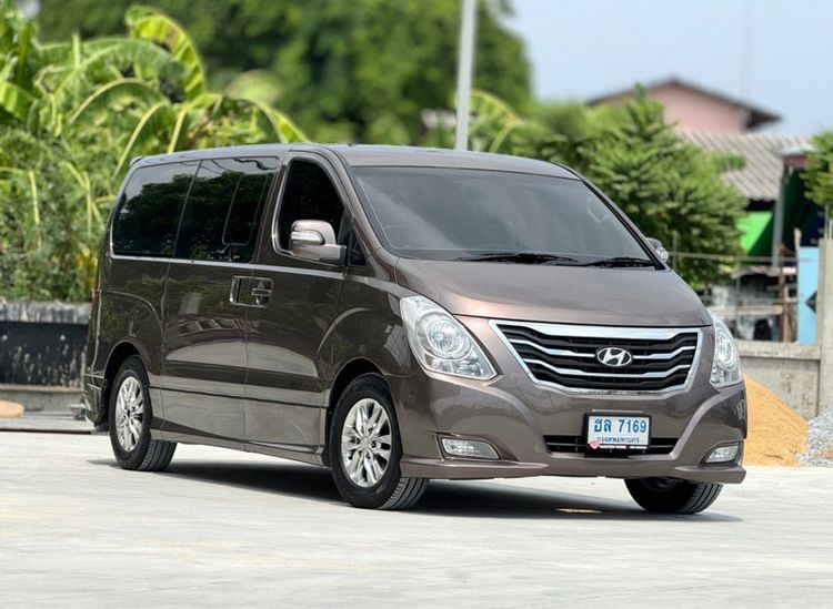 Hyundai H-1  2014 2.5 Deluxe Van ดีเซล ไม่ติดแก๊ส เกียร์อัตโนมัติ น้ำตาล รูปที่ 3