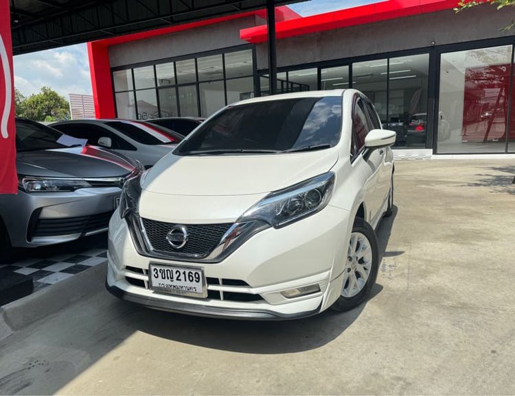 Nissan Note 2019 1.2 V Sedan เบนซิน ไม่ติดแก๊ส เกียร์อัตโนมัติ ขาว รูปที่ 1