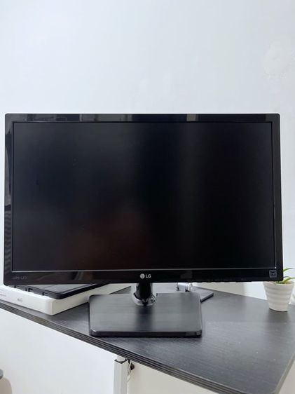 Monitor LG (22MP47HQ)