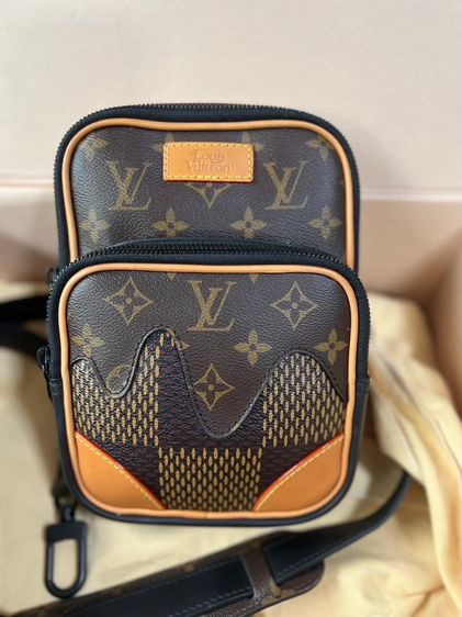 Louis Vuitton หนังแท้ น้ำตาล กระเป๋าสะพายข้างผู้ชายLv x Nigo amazone sling bag  dc20