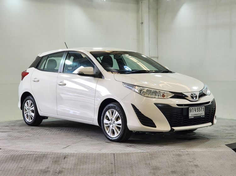Toyota Yaris 2019 1.2 E Sedan เบนซิน เกียร์อัตโนมัติ ขาว รูปที่ 1