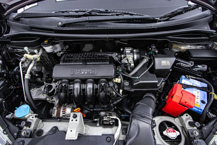 Honda Jazz 2015 1.5 SV Sedan เบนซิน เกียร์อัตโนมัติ เทา รูปที่ 4